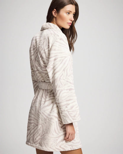 Plush Short Robe - ZEBRA ZEN GRAY GLASS | Soma Women