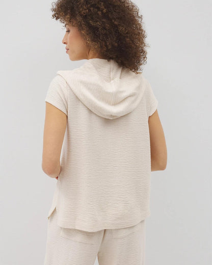 Crinkle Knit Short Sleeve V-Neck Hoodie - PARCHMENT | Soma Women