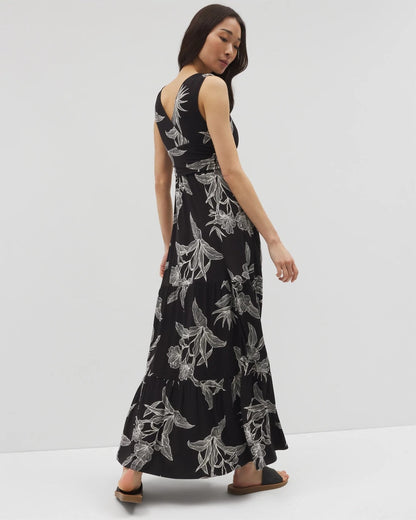 Goddess Tiered Maxi Dress - PLUMERIA BLOOMS GRAND BLK | Soma Women