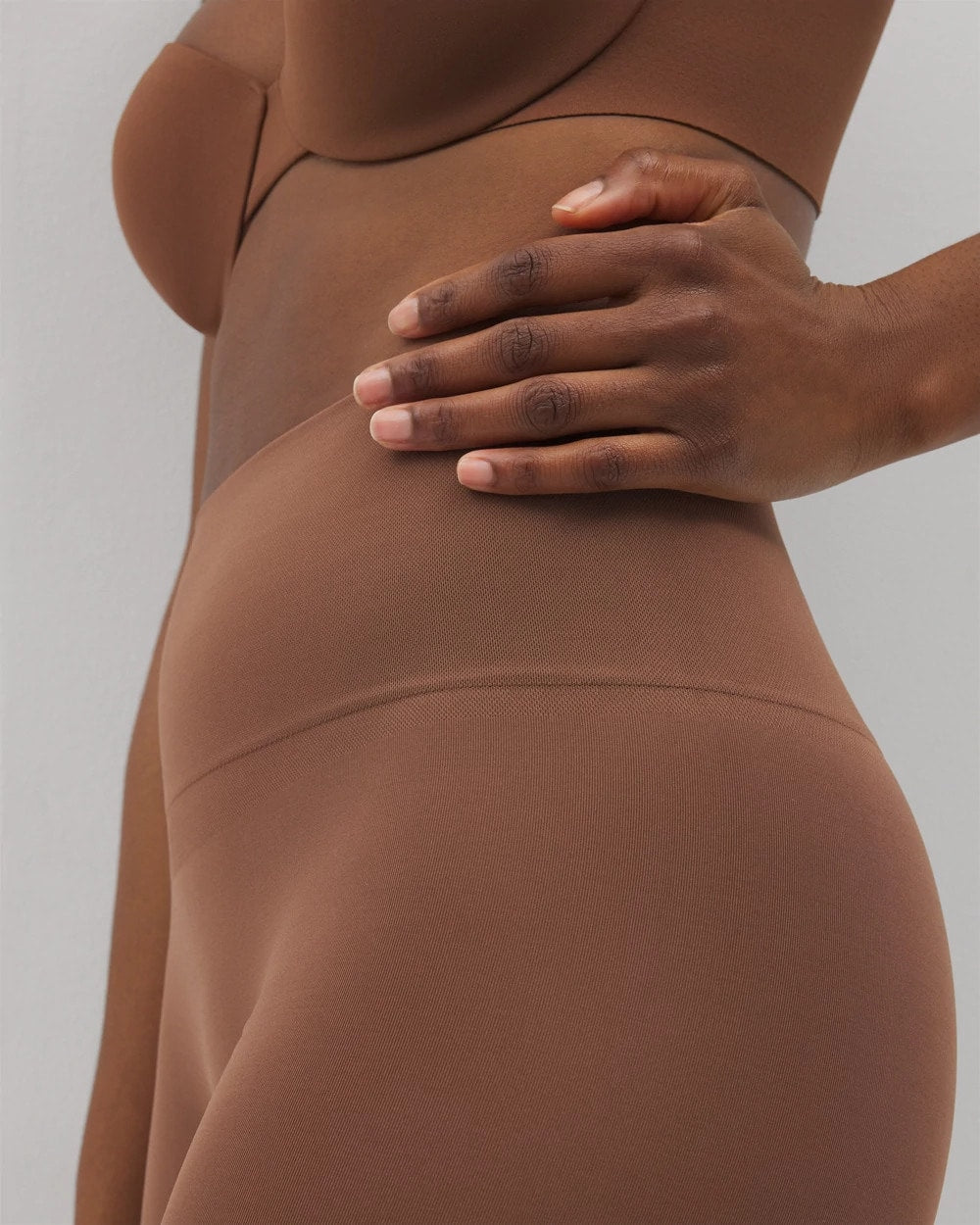 Mid-Level Shaping Seamless Shorts - CINNAMON LATTE | Soma Women